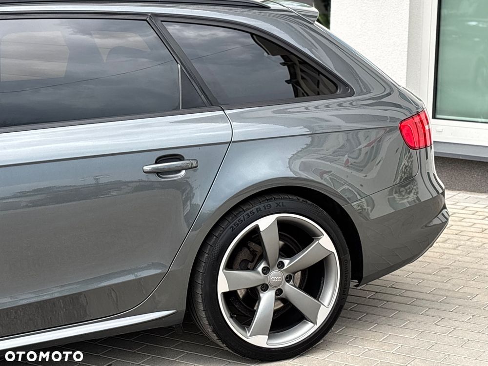 Audi A4 Avant 2.0 TDI DPF S line Sportpaket - 6