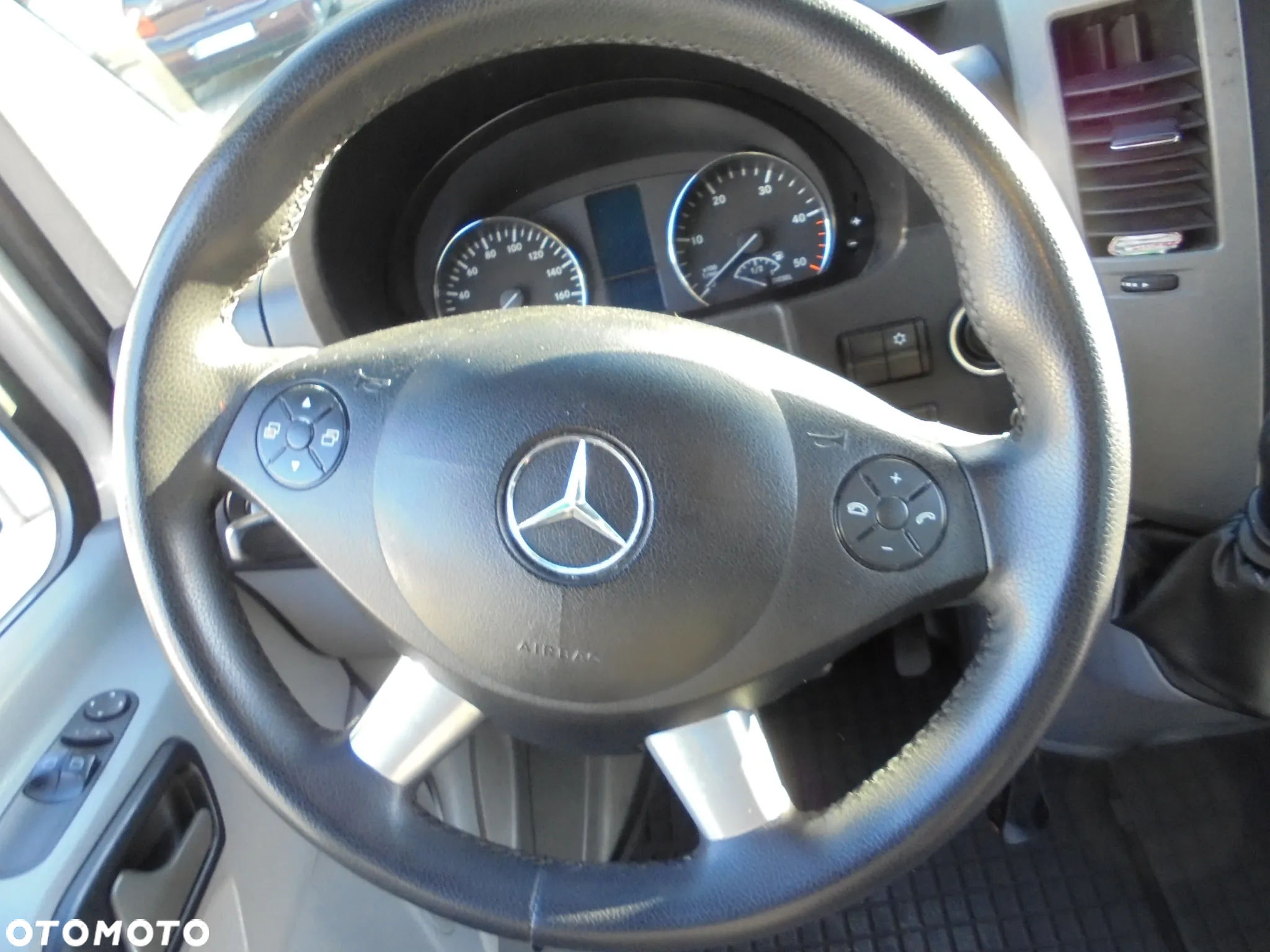 Mercedes-Benz Sprinter Mercus - 17