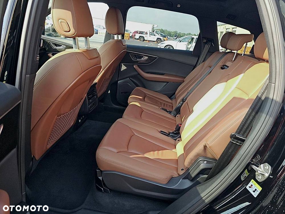 Audi Q7 - 13