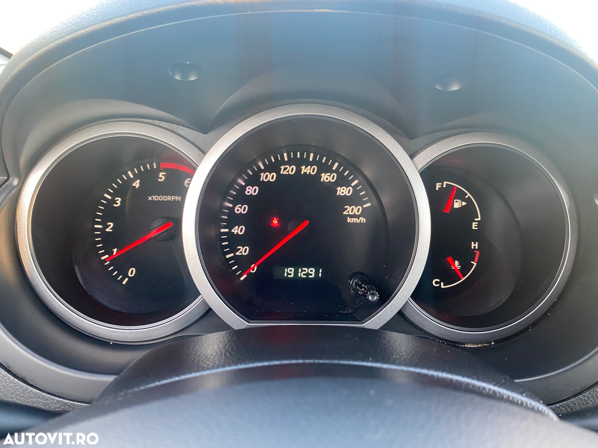 Suzuki Grand Vitara 1.9 DDIS Navi - 2