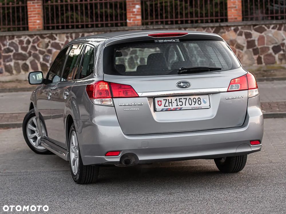 Subaru Legacy - 9