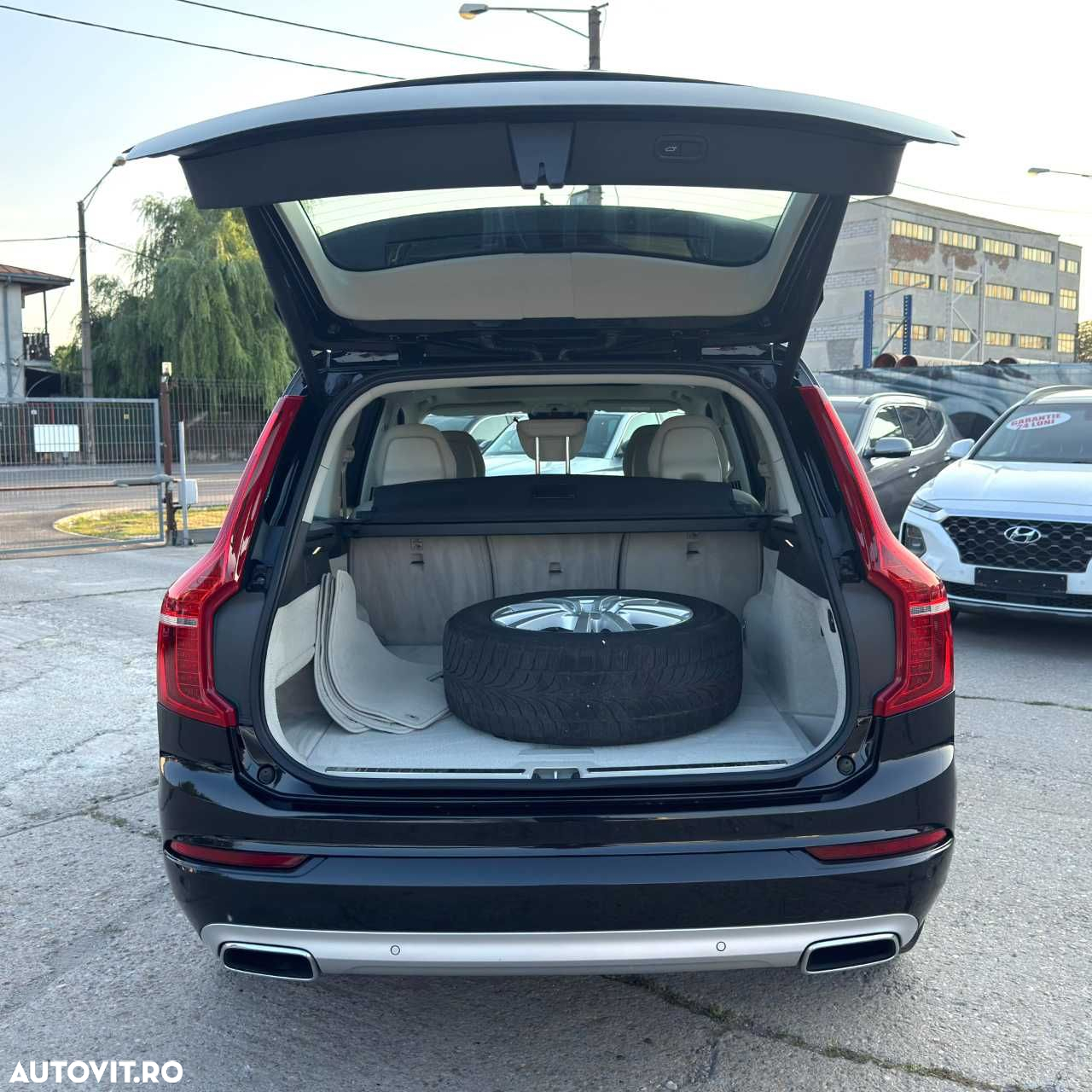 Volvo XC 90 - 11