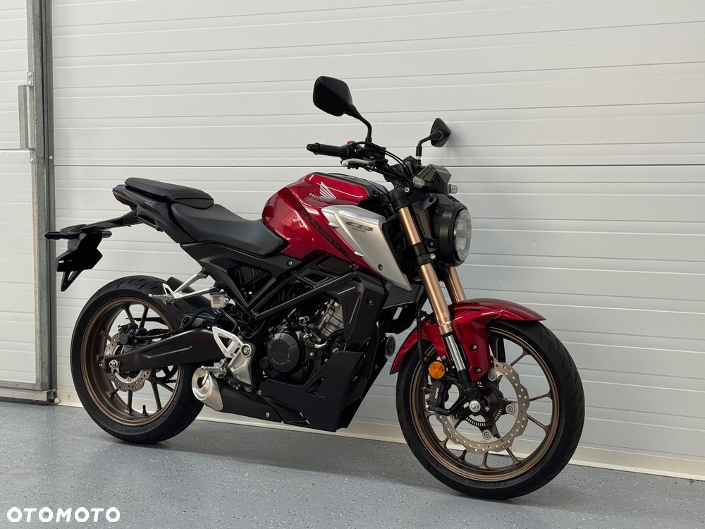 Honda CB - 1