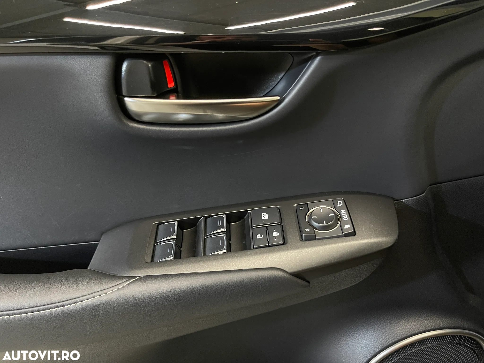 Lexus Seria NX 300h AWD Business - 18