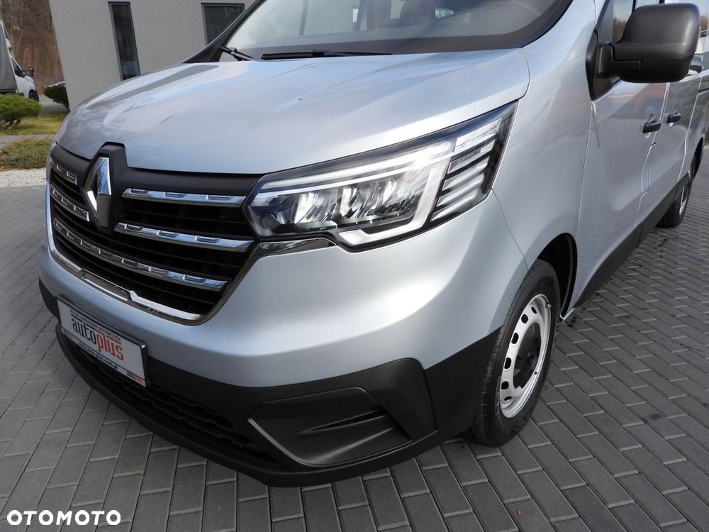 Renault TRAFIC FURGON BRYGADÓWKA 6 MIEJSC TEMPOMAT NAWIGACJA LEDY KLIMATYZACJA  130KM - 20
