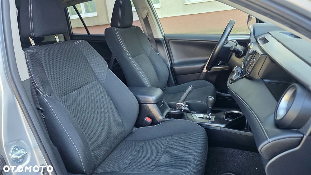 Toyota RAV4 - 23