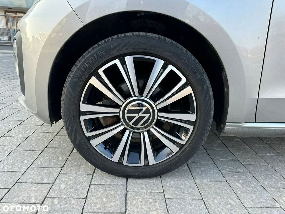 Volkswagen up! 1.0 Black Style - 15