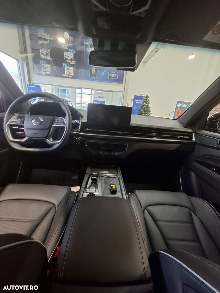 KG Mobility Rexton - 10