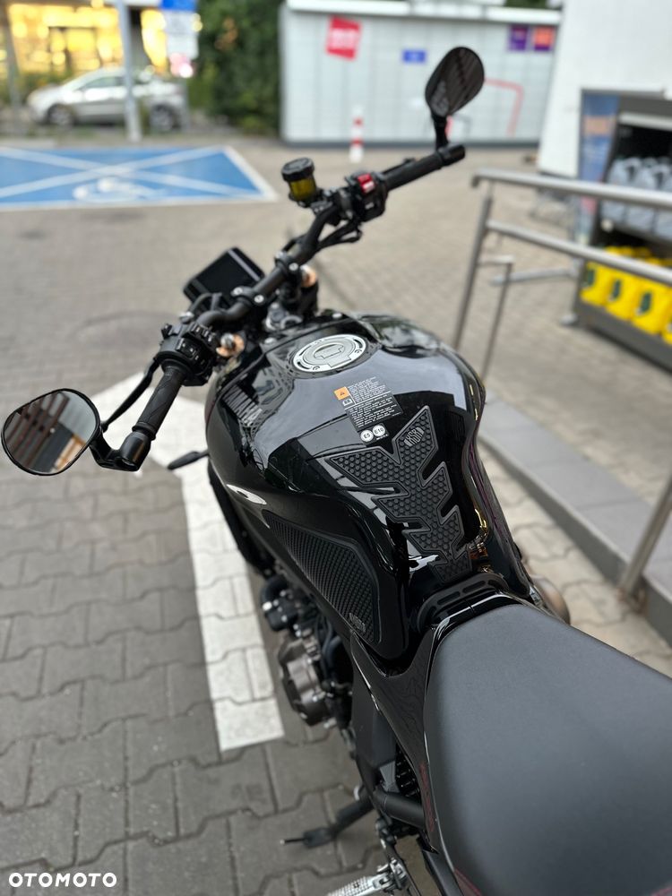 Yamaha XSR - 4