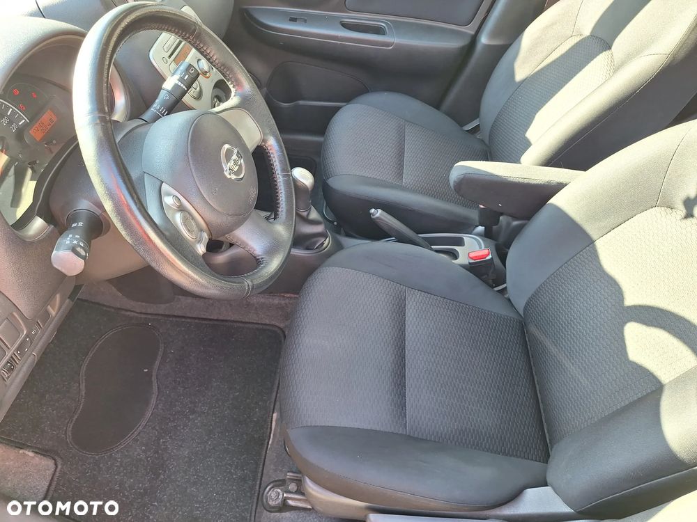 Nissan Micra 1.2 Bild der Frau - 9