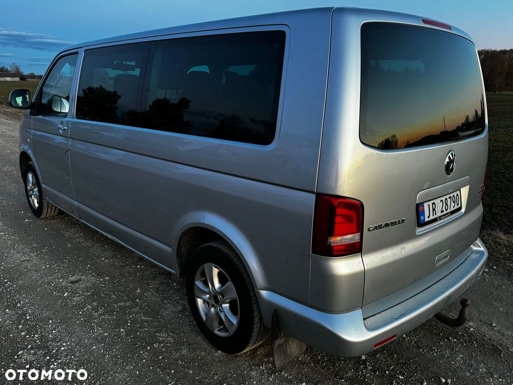 Volkswagen Caravelle - 13