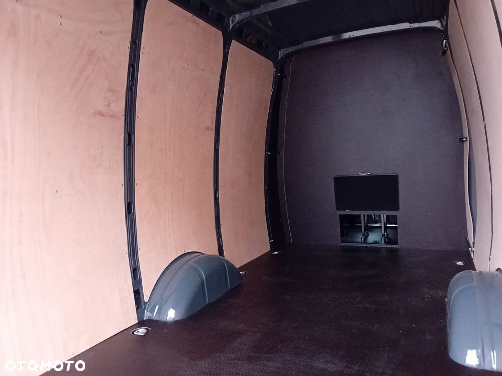 Iveco Daily L4H2 3.0 Diesel 180KM Automat Hi-Matic Brygadowy 7 osób - 25