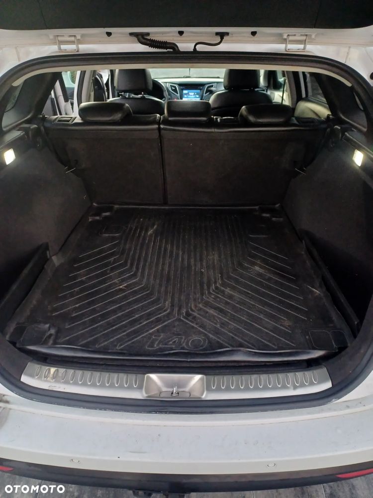 Hyundai i40 Kombi 1.7 CRDi Premium - 18