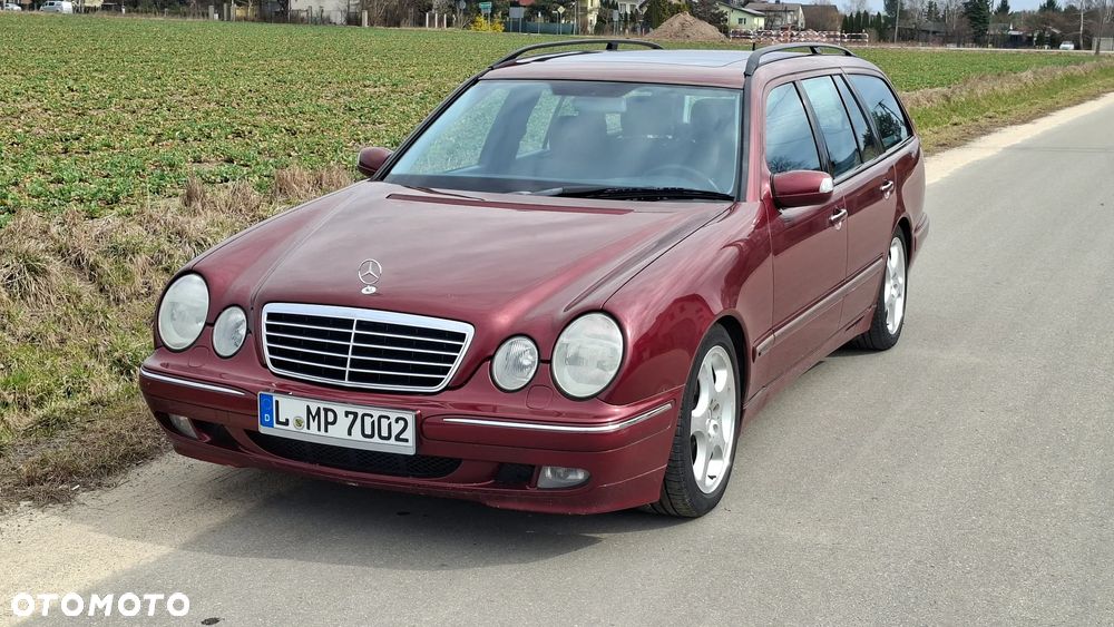 Mercedes-Benz Klasa E - 9