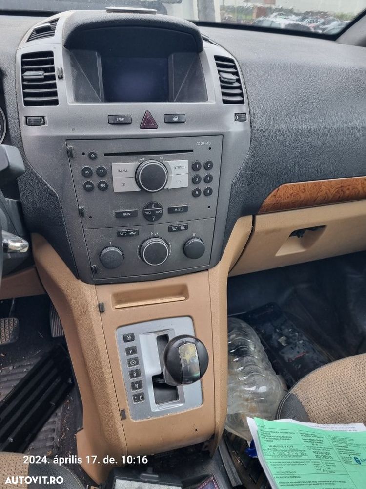 Dezmembram Opel Zafira B 1.9CDTI - 5
