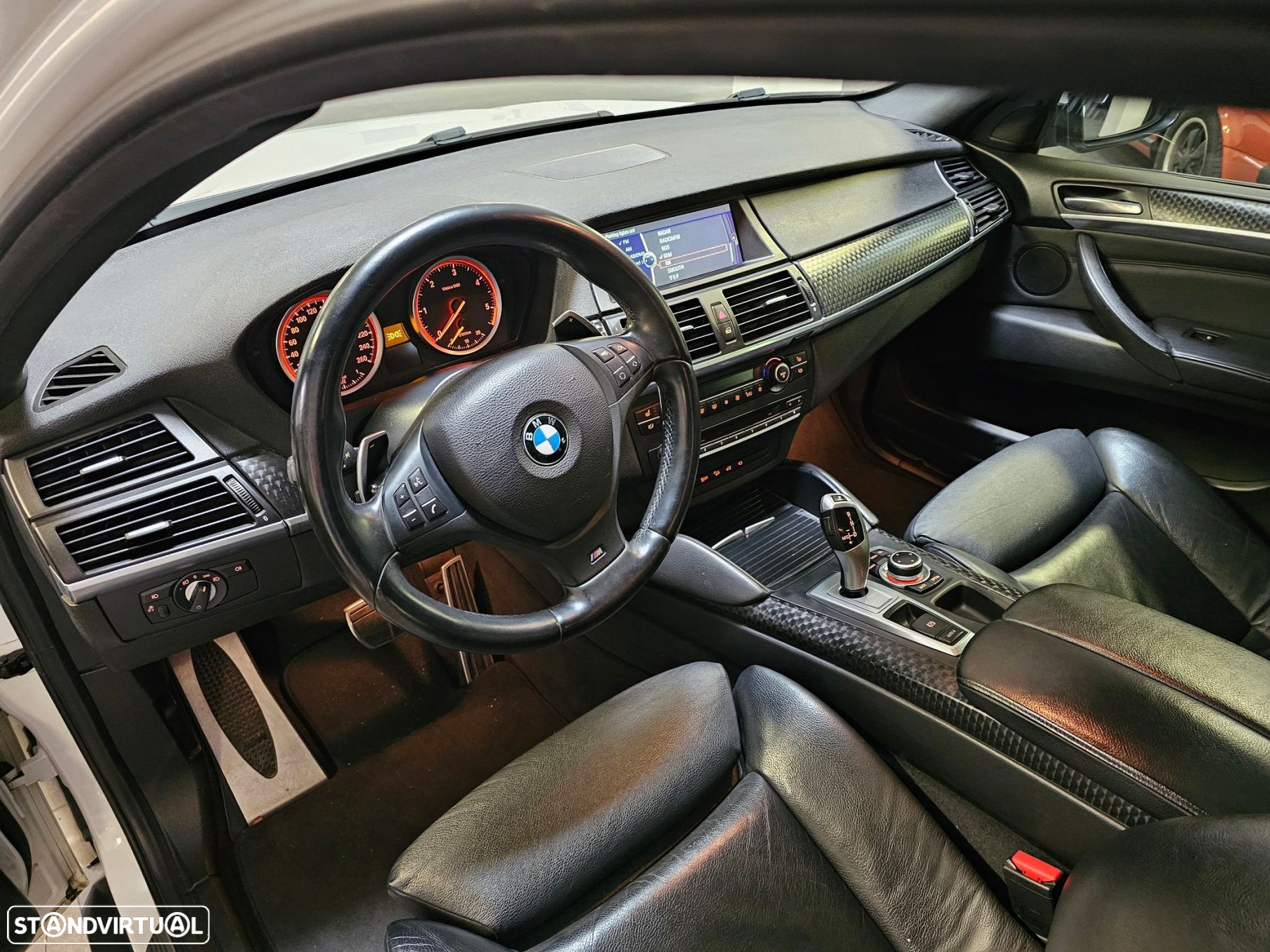 BMW X6 xDrive40d - 12