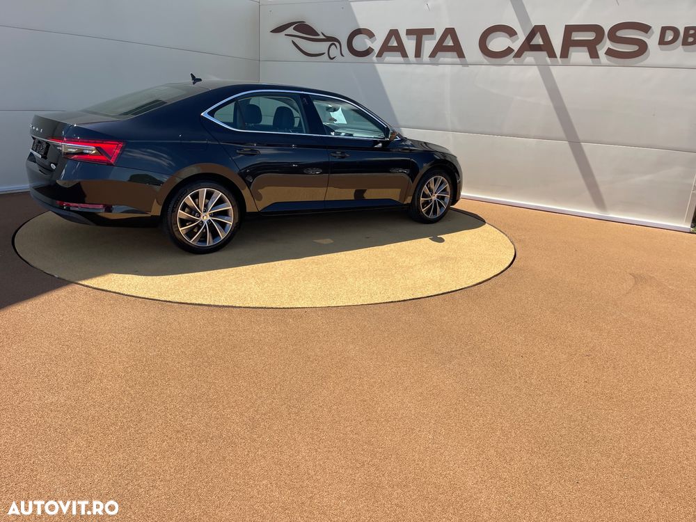 Skoda Superb 2.0 TDI DSG Premium Edition - 16