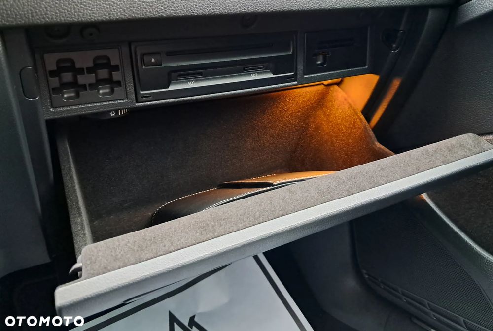 Volkswagen Golf GTD 2.0 TDI SCR DSG - 29