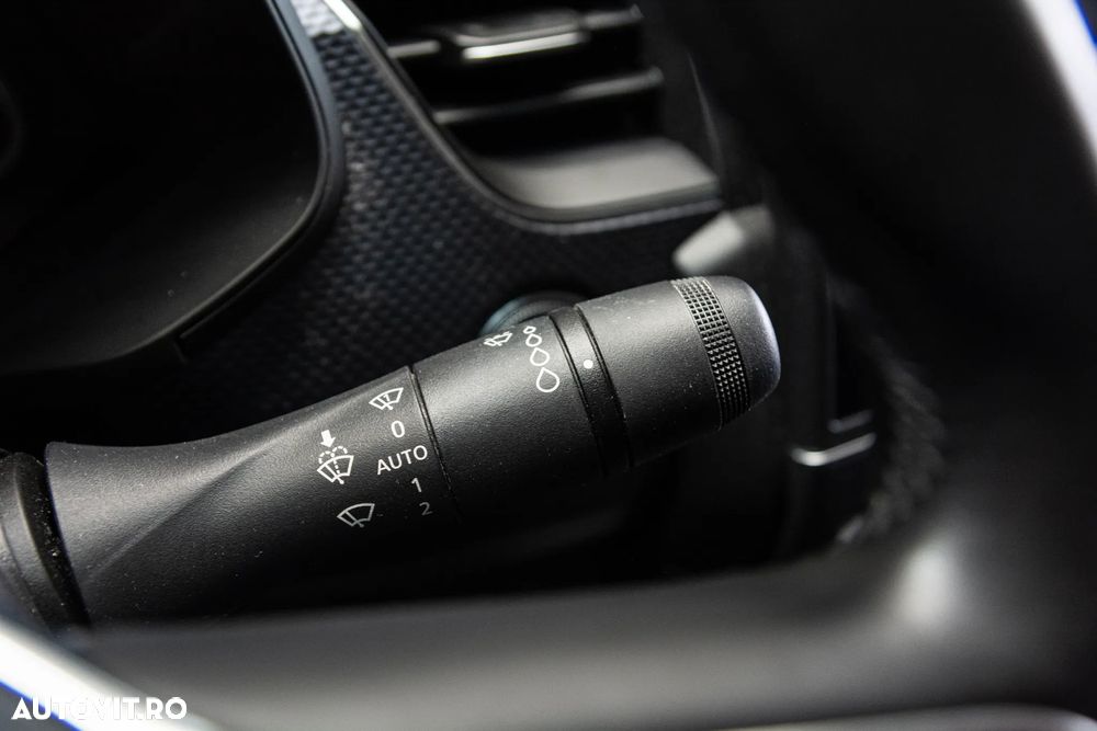 Renault Arkana E-TECH 145 Evolution - 23