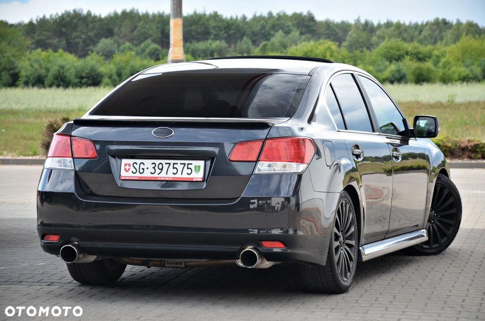 Subaru Legacy 2.5i GT Macintosh - 7