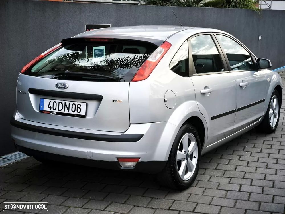 Ford Focus 1.6 TDCi Ghia - 14