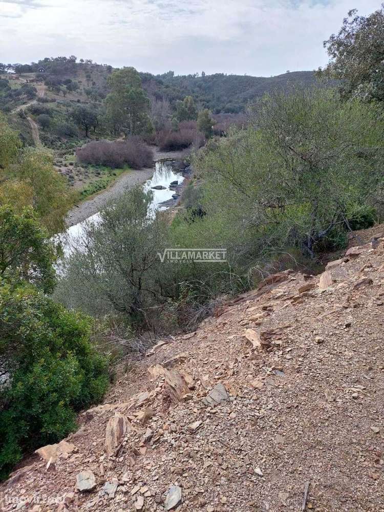 Terreno rústico com 182 250 m2 situado no Concelho de Ourique - Alente - Grande imagem: 2/12