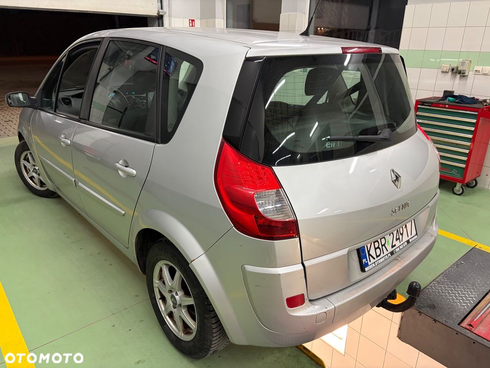 Renault Scenic 1.6 16V 110 LIMITED - 12