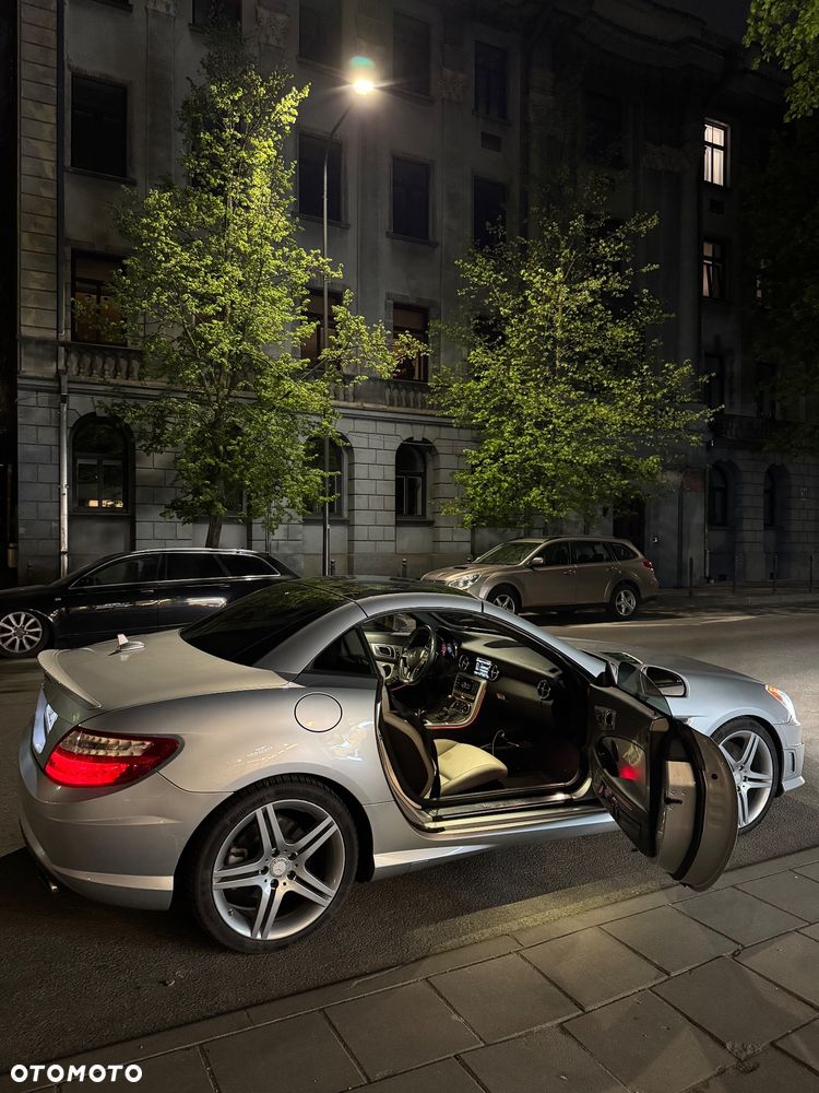 Mercedes-Benz SLK 250 CGI - 24
