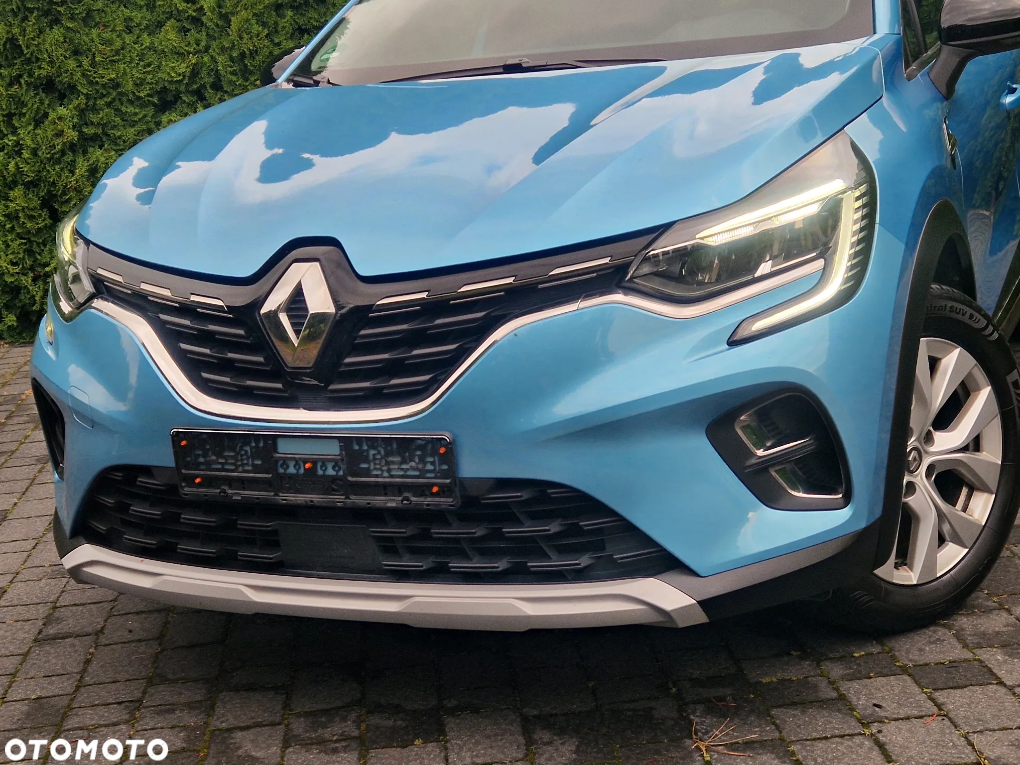 Renault Captur 1.3 TCe Intens EDC - 4