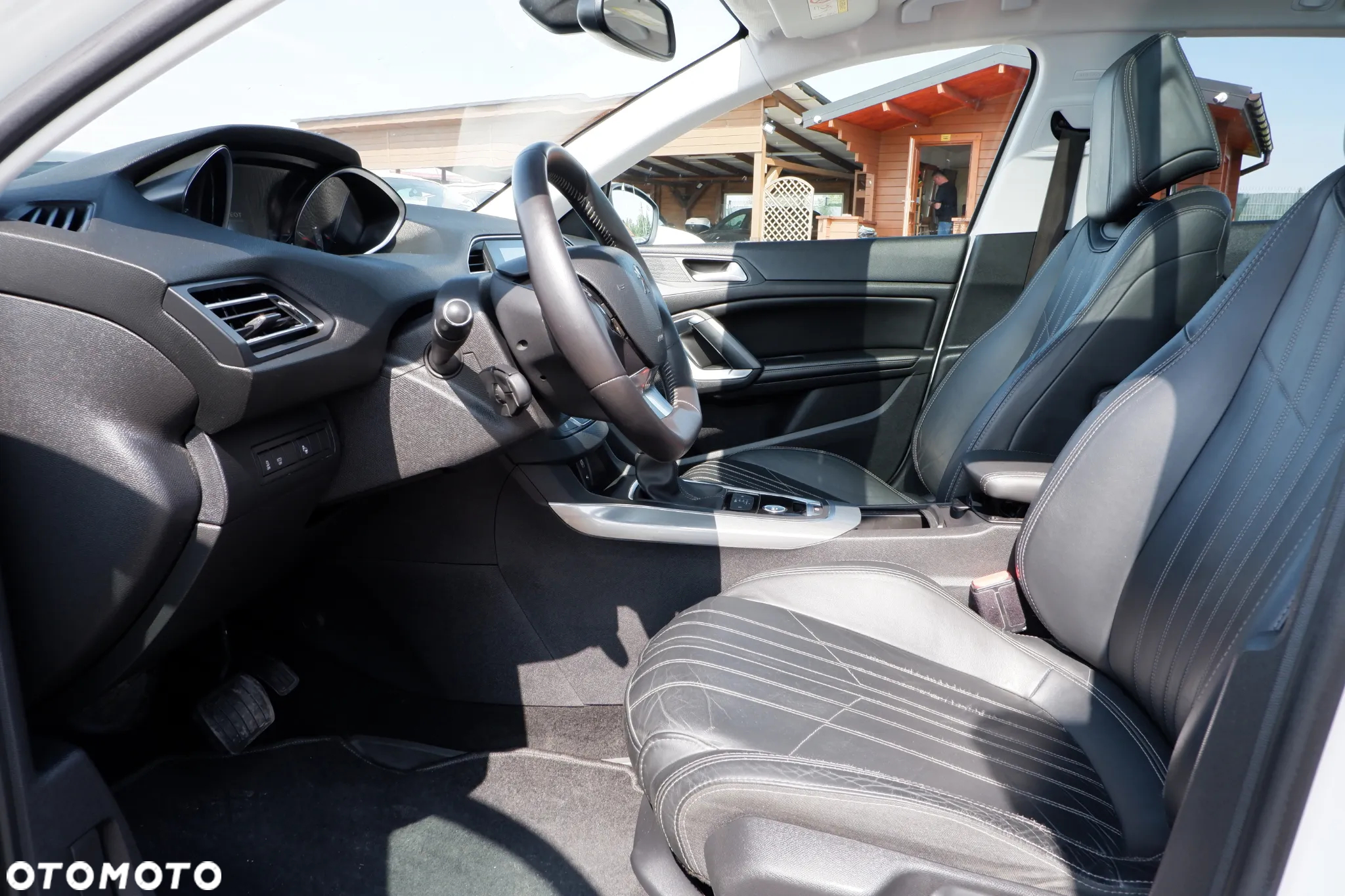 Peugeot 308 SW BlueHDi 150 Automatik Stop & Start Allure - 28