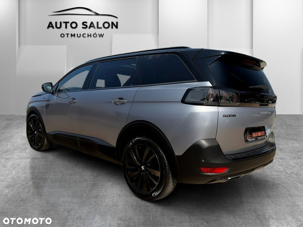 Peugeot 5008 - 8