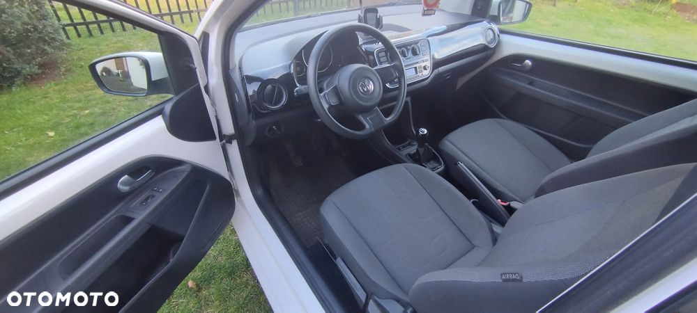Volkswagen up! - 8