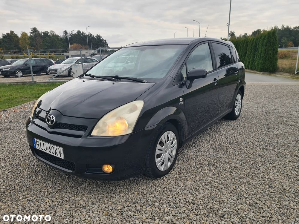 Toyota Corolla Verso - 1