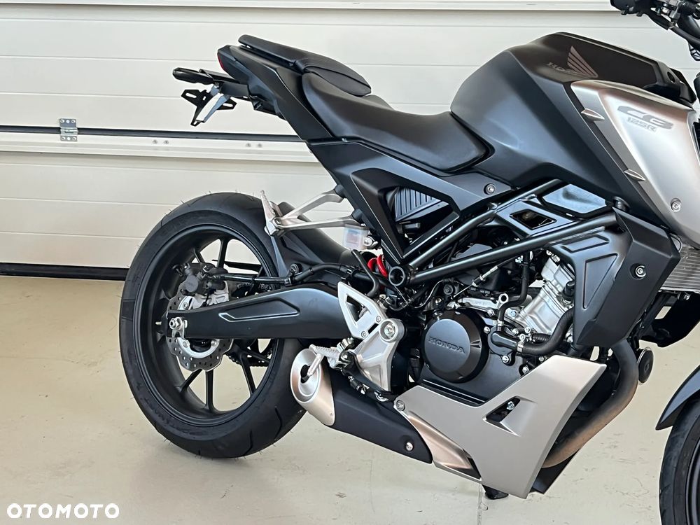 Honda CB - 22