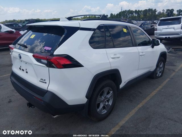 Toyota RAV4 - 4