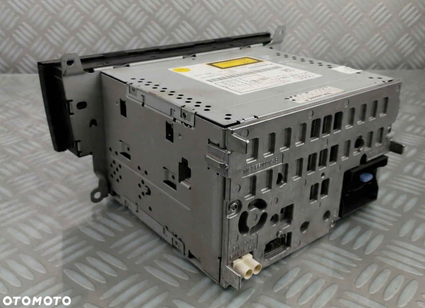8T1035186C CQ-JA1870G PANASONIC radio fabryczne CD FM AUDI CONCERT A4 B5 A5 - 7