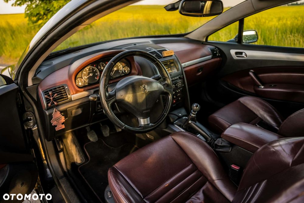 Peugeot 407 2.2 Intense - 9
