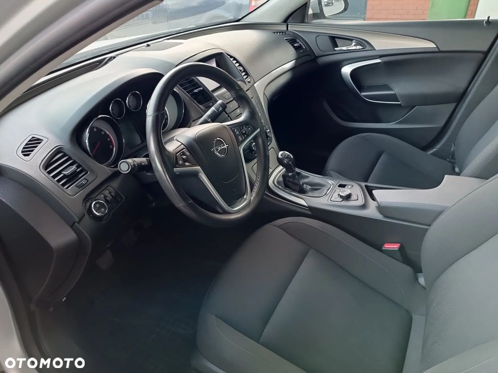 Opel Insignia 1.8 - 8