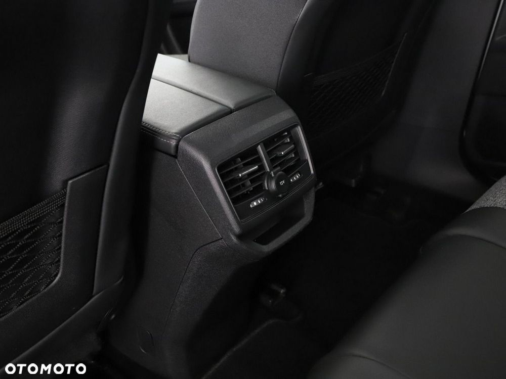 Peugeot 3008 BlueHDi 130 Stop & Start EAT8 Allure Business-Paket - 41