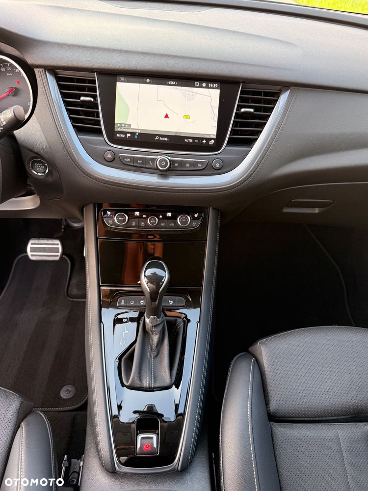 Opel Grandland X 1.6 T Ultimate S&S - 30