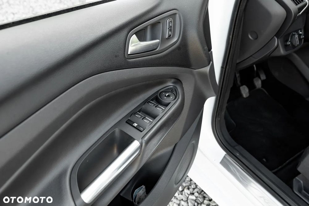Ford Kuga 2.0 TDCi 4x4 Trend - 19