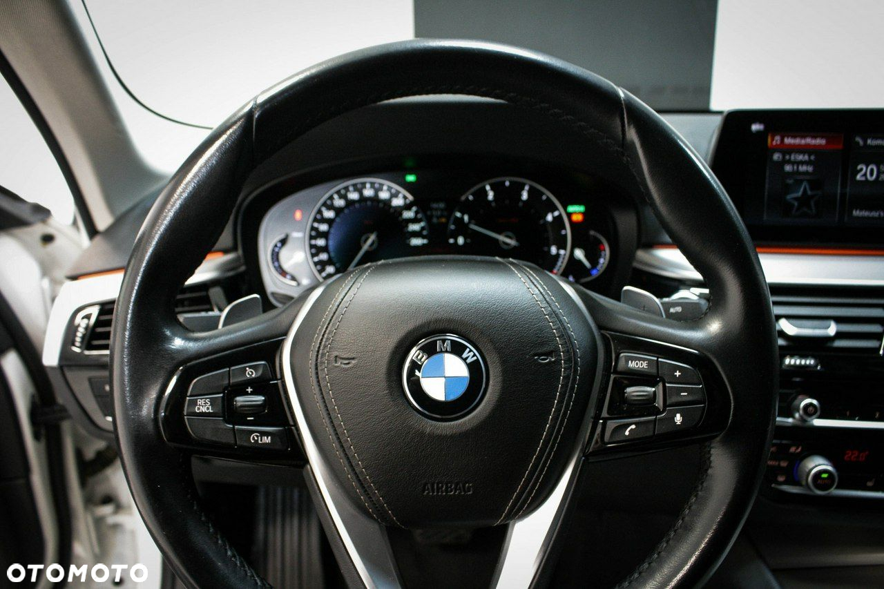 BMW Seria 5 520d xDrive Sport Line sport - 16