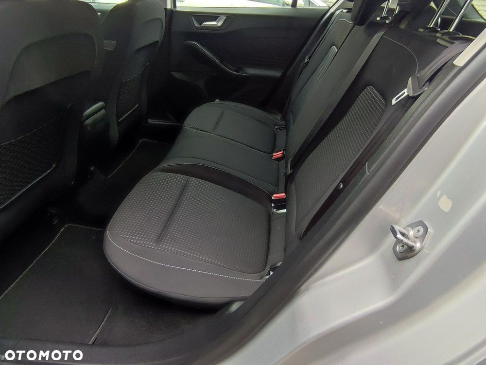 Ford Focus - 26
