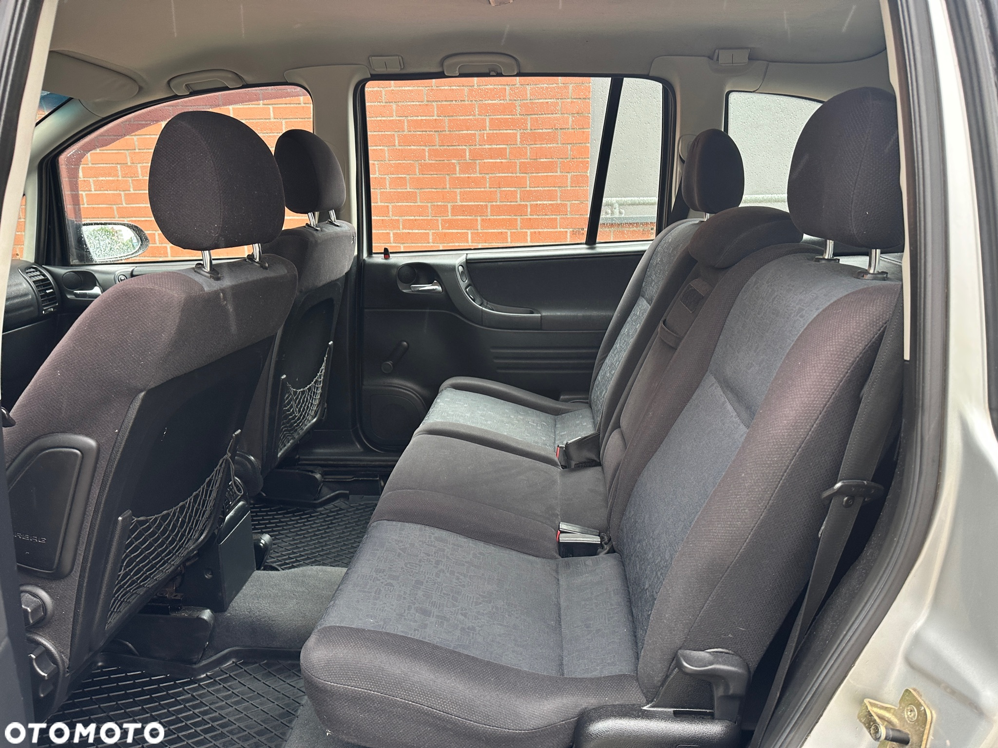 Opel Zafira 1.8 16V - 11