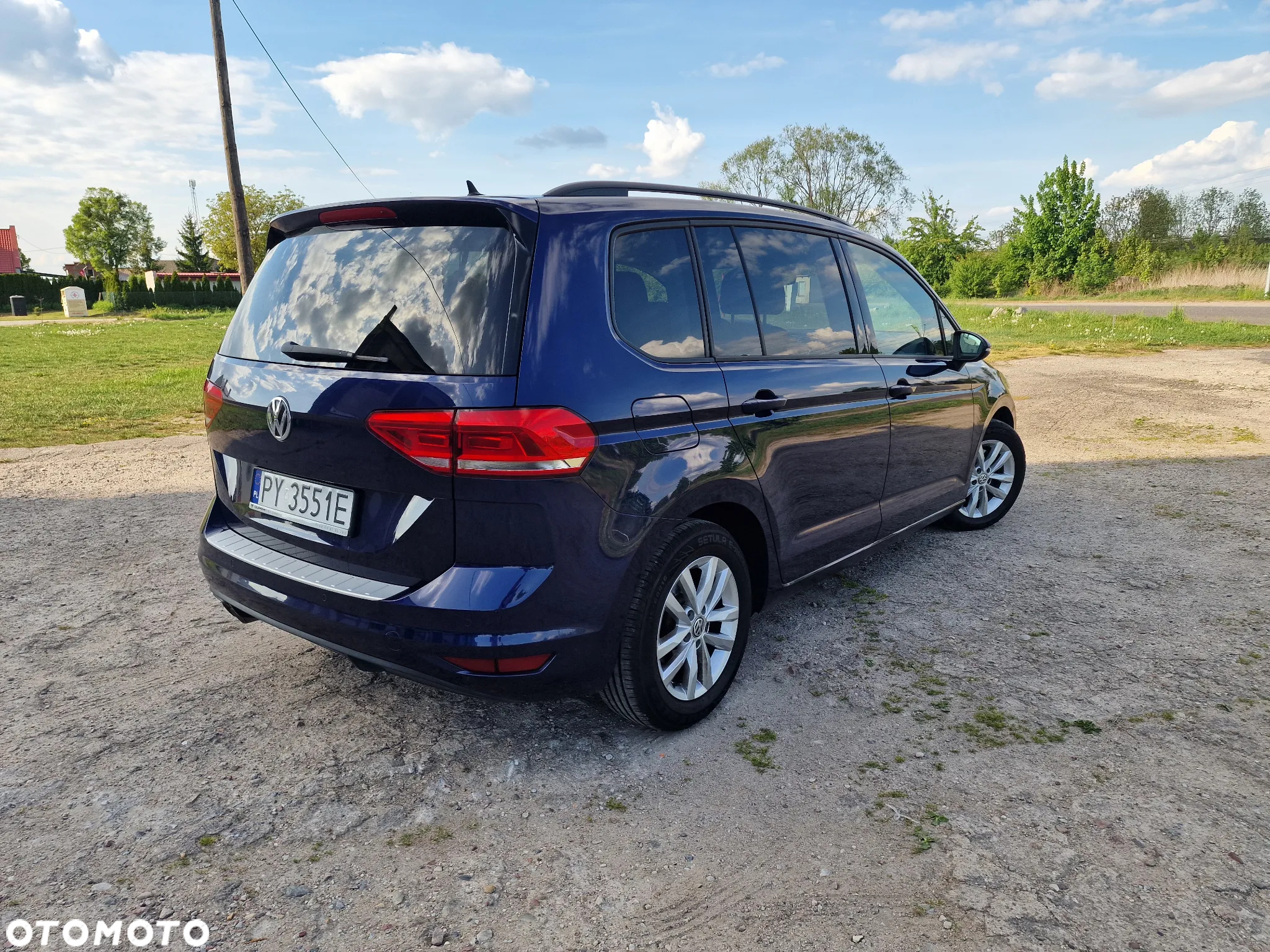 Volkswagen Touran 2.0 TDI BMT Comfortline - 6