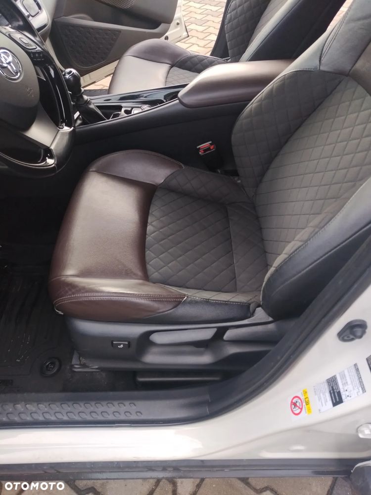 Toyota C-HR 1.2 T Prestige - 13