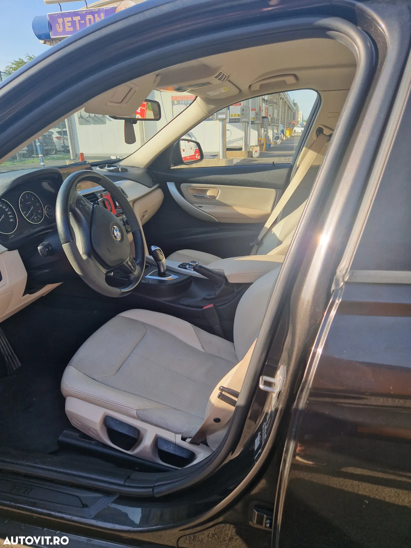 BMW Seria 3 318d Aut. - 16