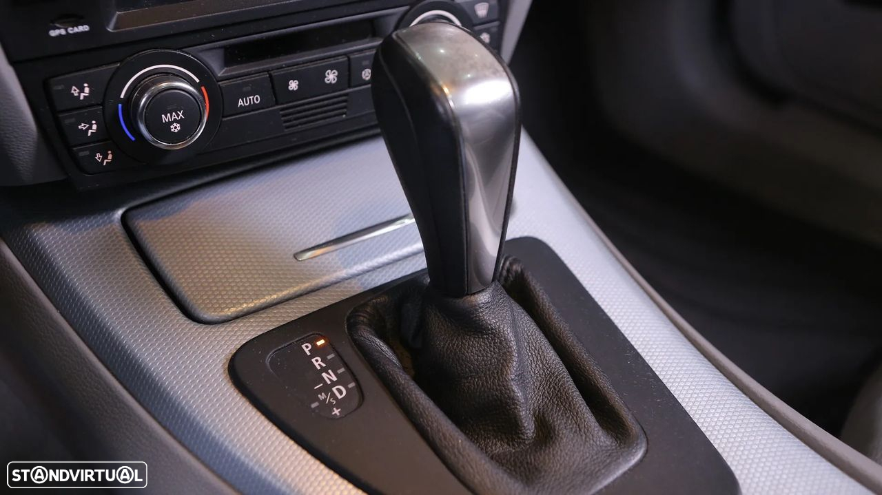 BMW 330 d Auto - 11