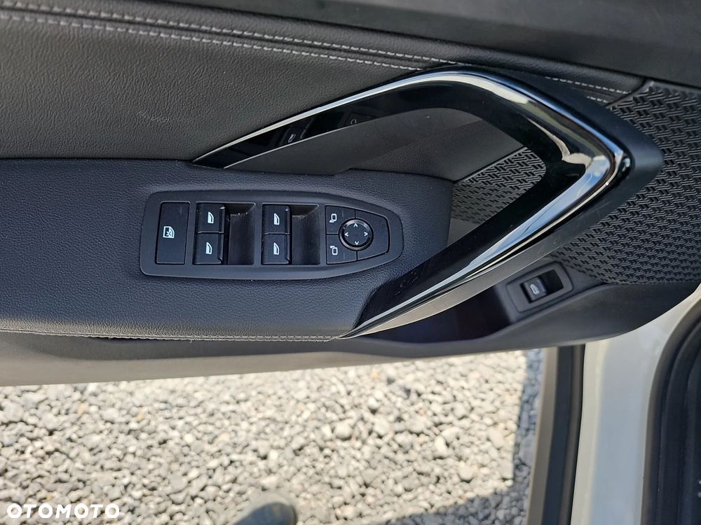 BMW X1 sDrive18i xLine - 13