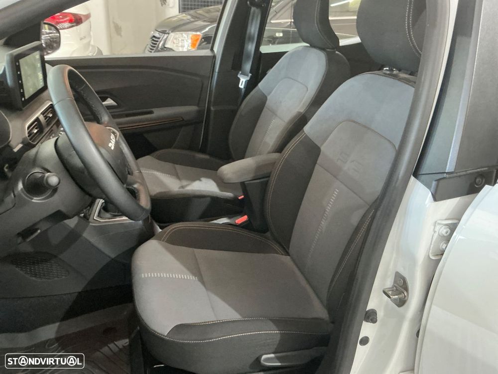 Dacia Sandero 1.0 TCe Extreme CVT - 8